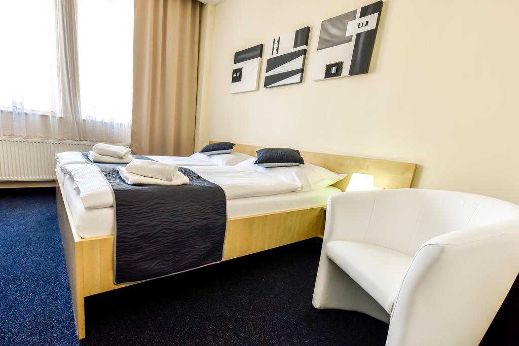 City Hostel Brno Modrice Ngoại thất bức ảnh