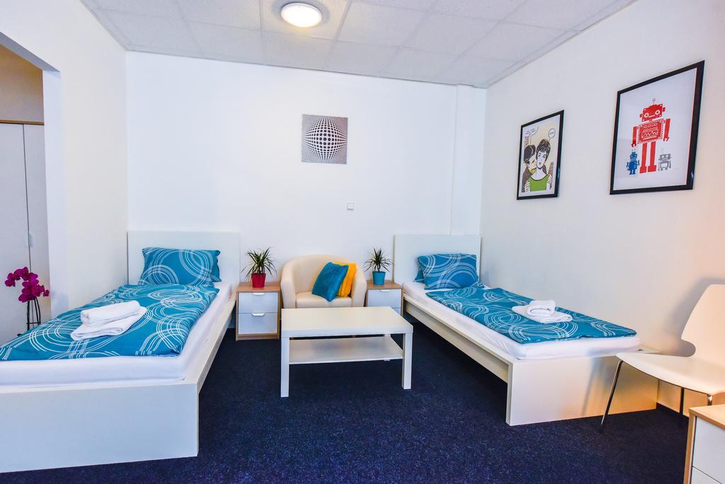 City Hostel Brno Modrice Ngoại thất bức ảnh