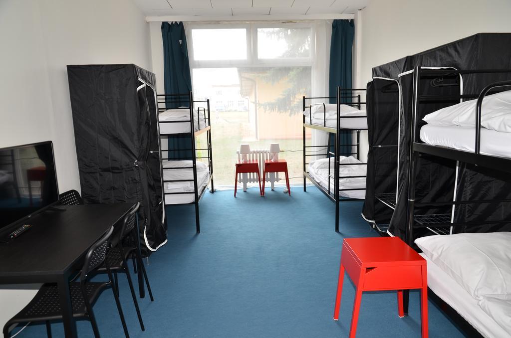 City Hostel Brno Modrice Ngoại thất bức ảnh