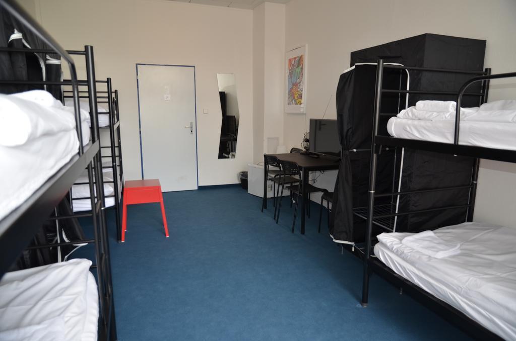 City Hostel Brno Modrice Ngoại thất bức ảnh